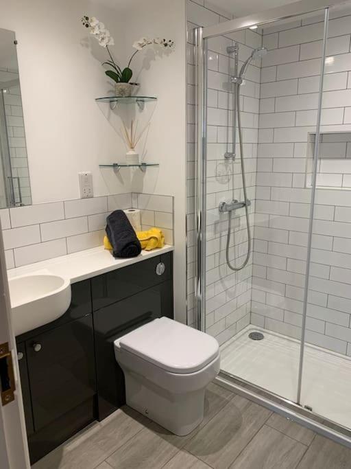 1 Bedroom Self Contained Separate Annexe In Exeter Ide エクステリア 写真