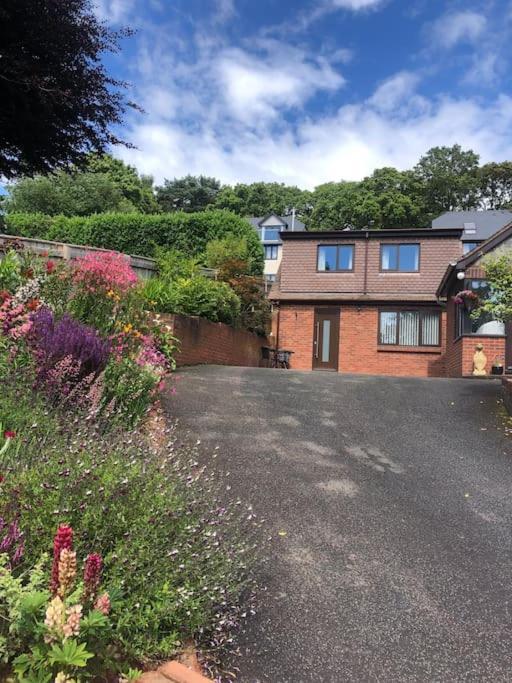 1 Bedroom Self Contained Separate Annexe In Exeter Ide エクステリア 写真